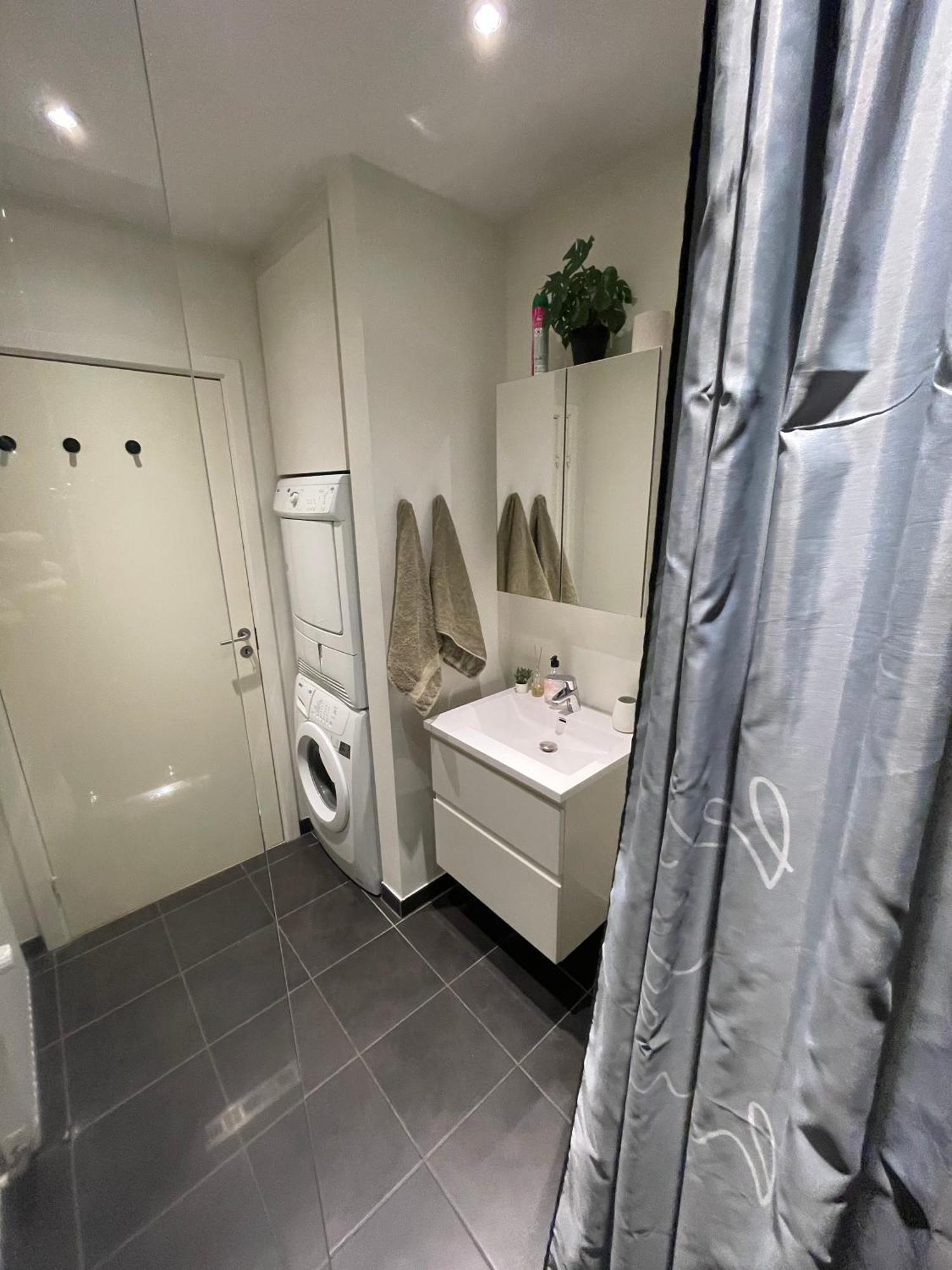 Modern Central Apt With Rooftop, Privat Balcony, & Free Parking,Next To Aarhus Attractions Exterior foto